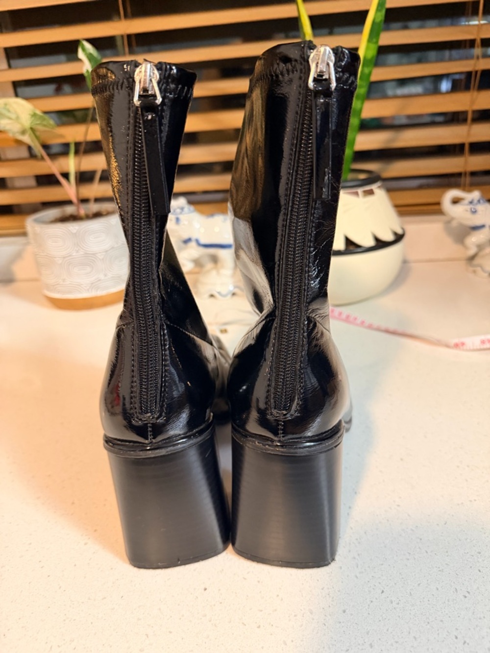 Forever 21 Black Patent Block Heel Ankle Boots Size 8 - Picture 6 of 8